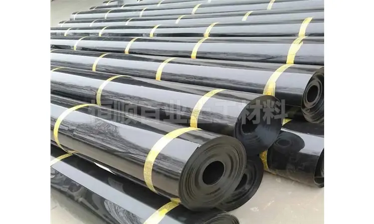 昆明土工膜如何延长工程使用寿命？